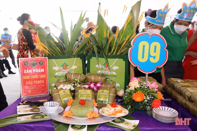 Đẹp mắt những sản phẩm thi gói bánh chưng dâng Quốc Tổ Hùng Vương