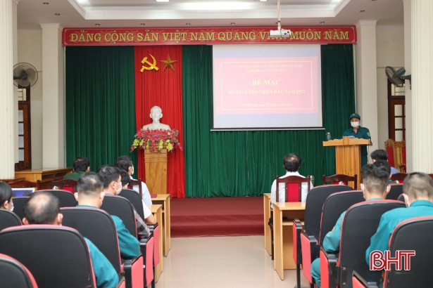 TP Hà Tĩnh bế mạc huấn luyện dân quân tự vệ năm 2022