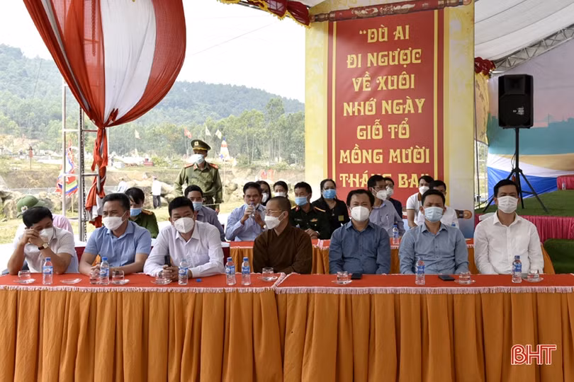 13 đội tranh tài tại Giải kéo co nam, nữ Hà Tĩnh