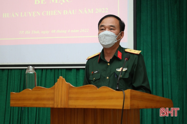 TP Hà Tĩnh bế mạc huấn luyện dân quân tự vệ năm 2022