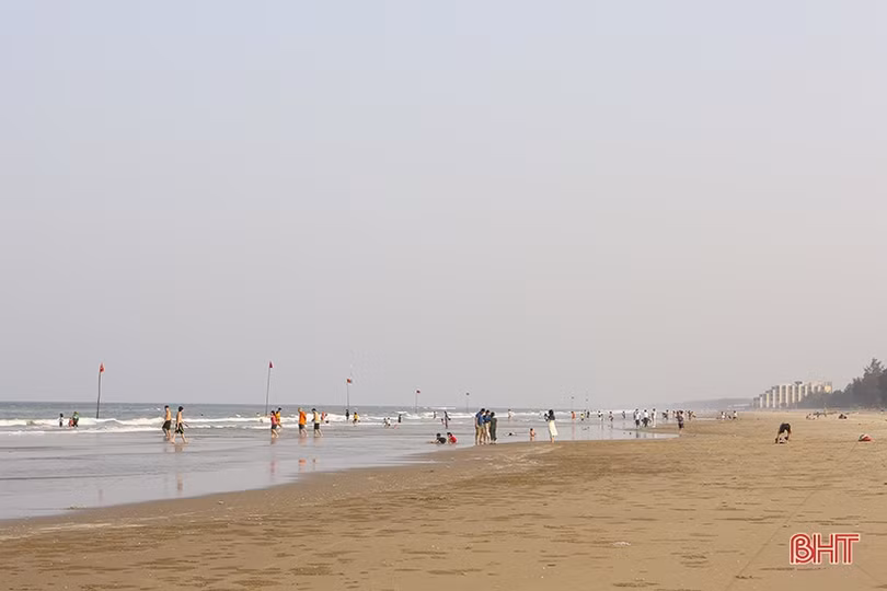 Đón hơn 5 vạn lượt khách dịp Giỗ Tổ, du lịch Hà Tĩnh “ấm” dần