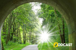 Podcast Truyện ngắn: Ánh sáng cuối đường hầm