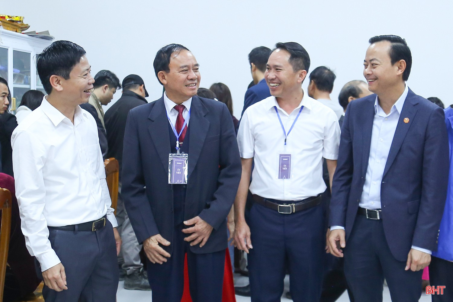 Khu vực bầu cử số 12 phường Thành Sen có 1.590 cử tri tham gia bỏ phiếu. Các cử tri bỏ phiếu bầu 3 đại biểu Quốc hội, 5 đại biểu HĐND tỉnh, 4 đại biểu HĐND phường.