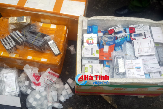 mua dien thoai linh kien lau tu mong cai ve ban kiem loi