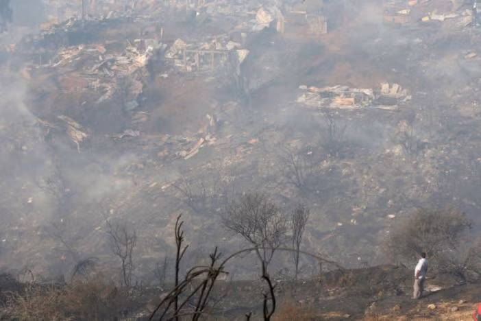 hoa hoan thieu rui it nhat 100 ngoi nha o chile