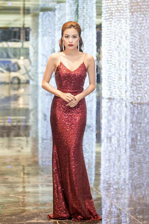 my nhan viet mac dep tuan qua