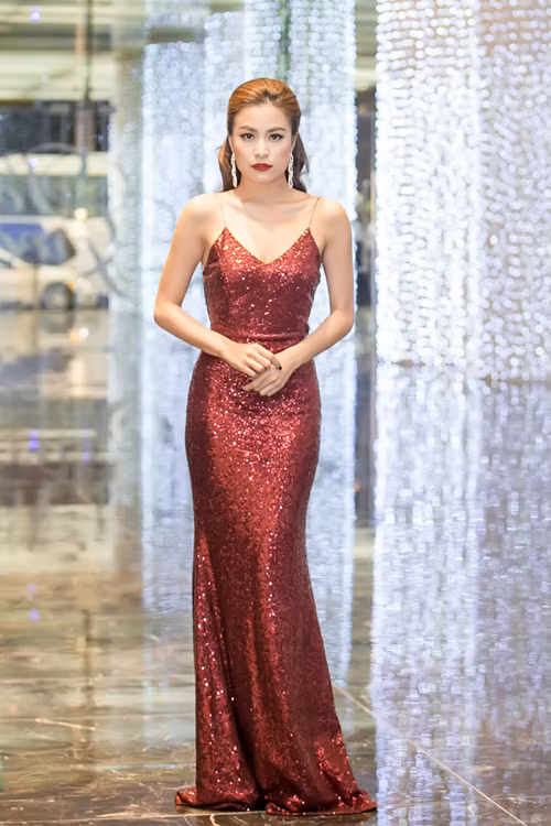 my nhan viet mac dep tuan qua