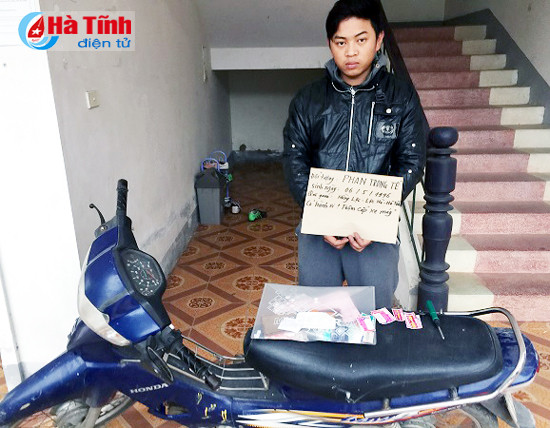 thuong sy cong an bi ke trom cap dung hung khi gay thuong tich