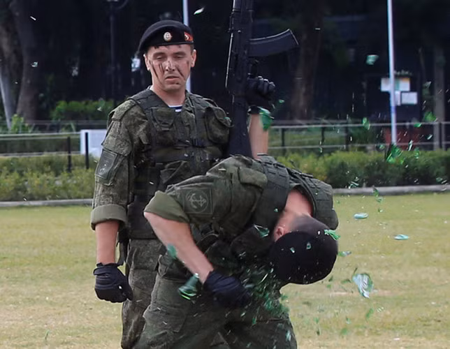 binh si nga pho dien suc manh chien dau tai philippines