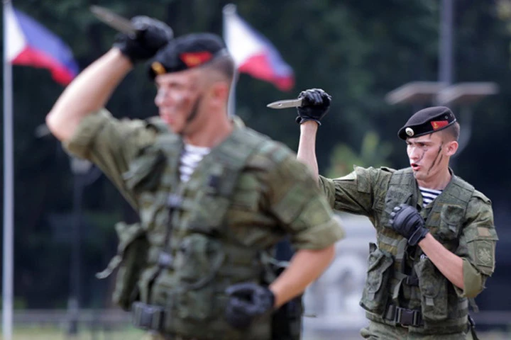 binh si nga pho dien suc manh chien dau tai philippines