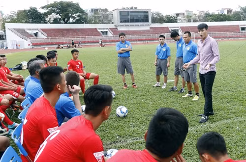 cong vinh lam phong thay do kieu bayern munich cho cau thu tp hcm