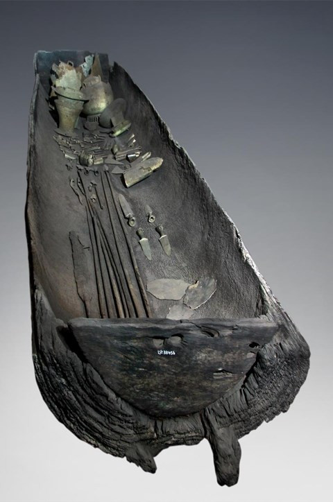 lan dau tien trung bay 16 bao vat quoc gia truoc cong chung