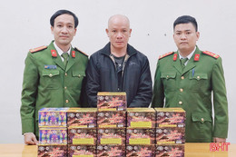 Bắt đối tượng tàng trữ hơn 31kg pháo cấm