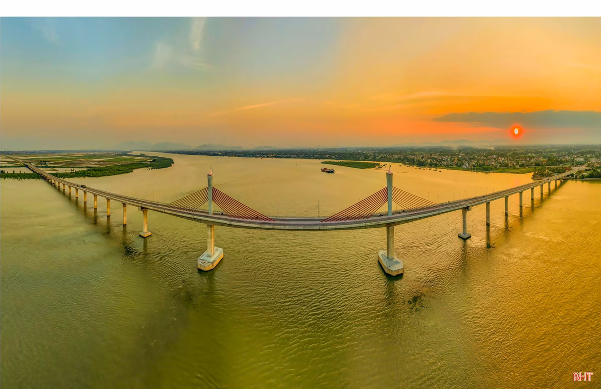 Về “Nghi Xuân bát cảnh”