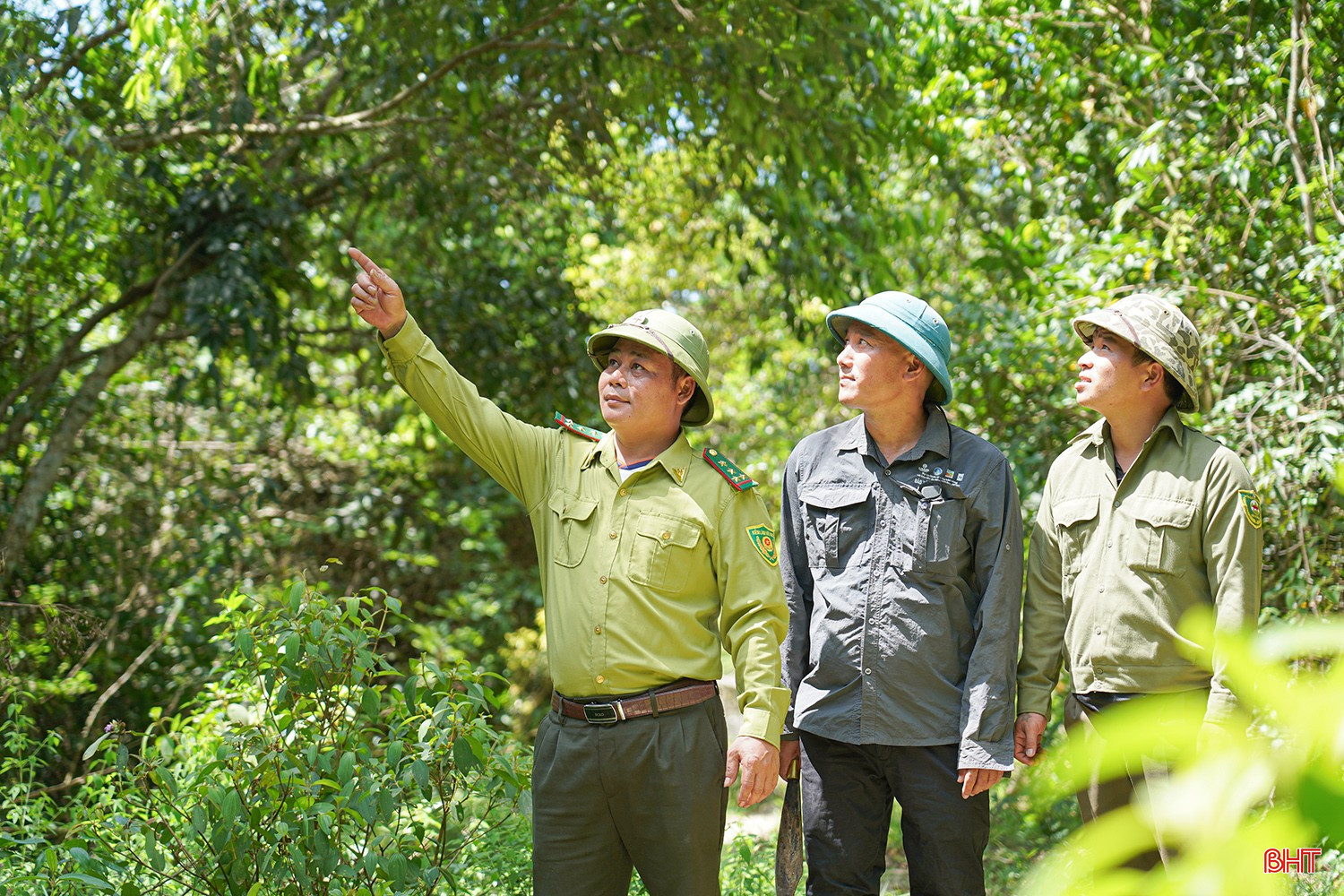 Để có một cánh rừng không cháy, không mất, có những người đã âm thầm đánh đổi thanh xuân, giấc ngủ và cả sự đoàn tụ. bqbht_br_1dsc02479.jpg