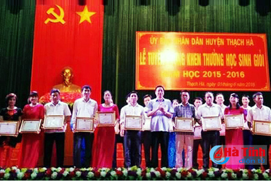 thach ha tuyen duong khen thuong hoc sinh gioi cac cap