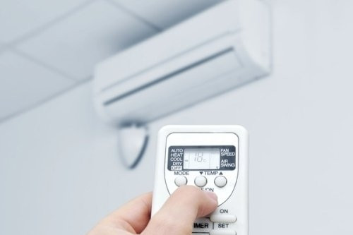 Khi sử dụng điều hòa cần đảm bảo phòng được đóng kín. meo dung dieu hoa tiet kiem dien 10 lan