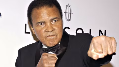 huyen thoai quyen anh muhammad ali qua doi o tuoi