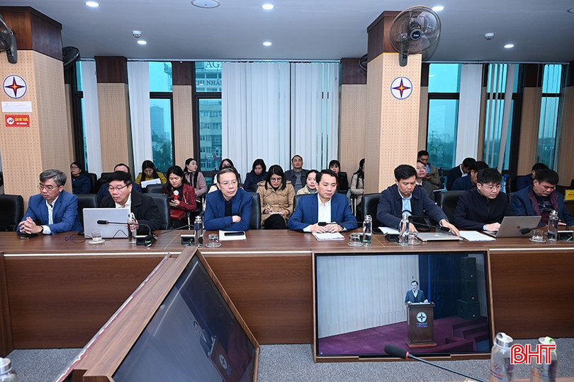 Đại biểu dự điểm cầu Hà Tĩnh. bqbht_br_1.jpg