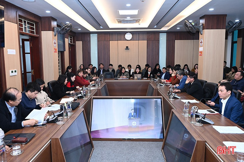 Đại biểu dự điểm cầu Hà Tĩnh. bqbht_br_2.jpg