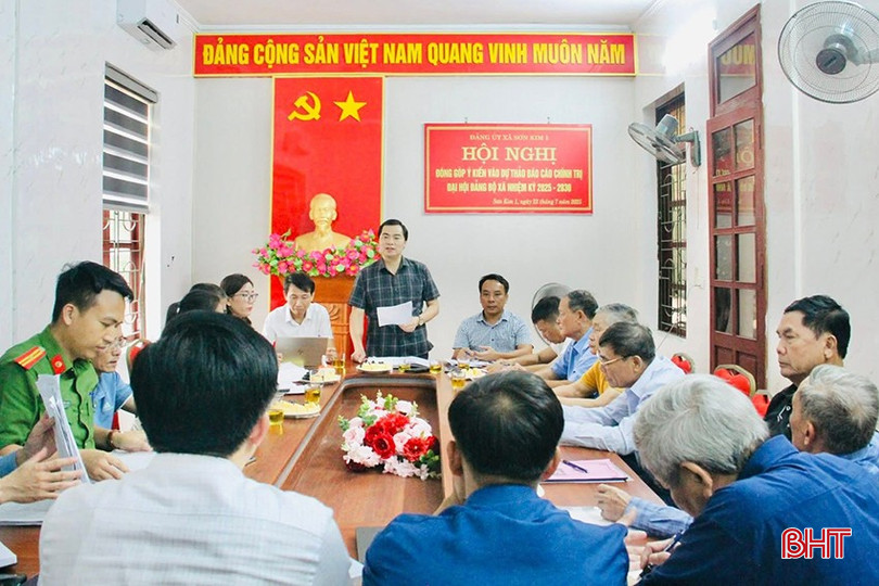 Đảng bộ xã Sơn Kim 1 dành nhiều thời gian để lấy ý kiến góp ý sâu rộng, từ cán bộ lão thành đến các chi bộ và người dân. bqbht_br_6.jpg