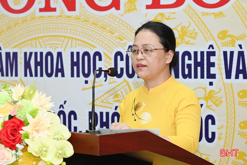 Bà Dương Thị Ngân - Giám đốc Trung tâm KHCN và Chuyển đổi số phát biểu nhận nhiệm vụ. bqbht_br_6.jpg