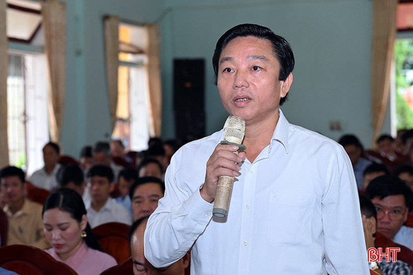 Cử tri Đinh Công Tịu - Chủ tịch Hội Nông dân huyện Hương Khê đề nghị giao thẩm quyền hỗ trợ chính sách đối với cấp huyện. 4-6382.jpg