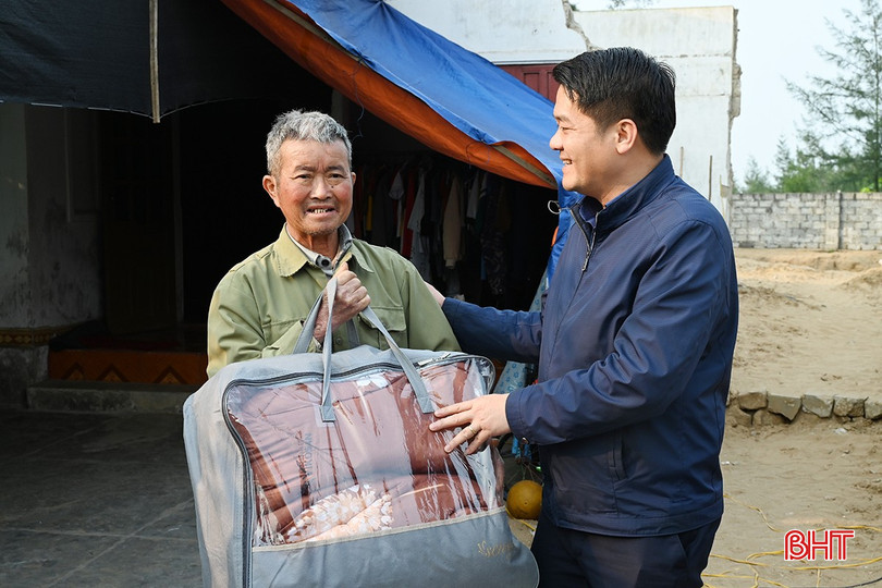 Chủ tịch Ủy ban MTTQ tỉnh Trần Nhật Tân động viên người có công, hộ nghèo đẩy nhanh tiến độ xây dựng nhà ở, bqbht_br_4-6365.jpg