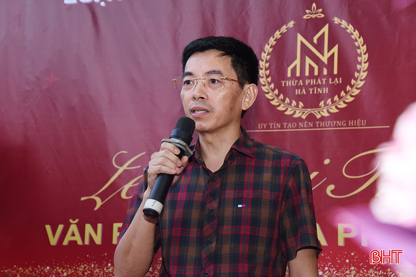 Ông Nguyễn Quốc Tuấn – Giám đốc Sở Tư pháp phát biểu chúc mừng. bqbht_br_5.jpg