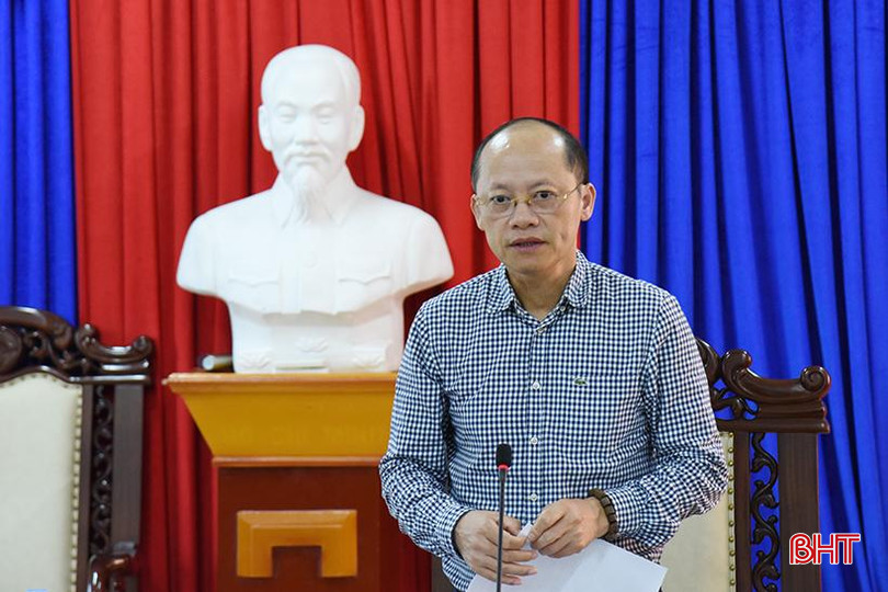 Phó Chủ tịch Thường trực UBND tỉnh Nguyễn Hồng Lĩnh kết luận buổi làm việc. 4.jpg