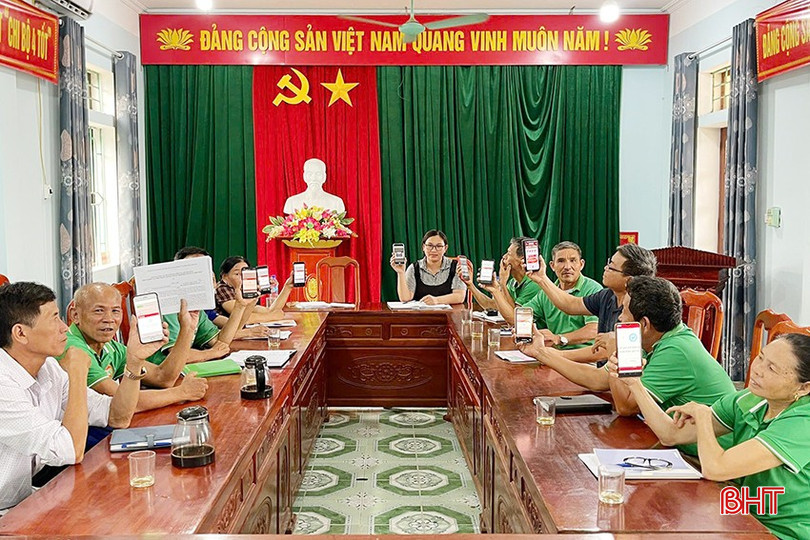 Thời gian tới, UBND tỉnh sẽ phát động phong trào “Bình dân học vụ số” gắn với “Học tập số”. bqbht_br_5-5978.jpg