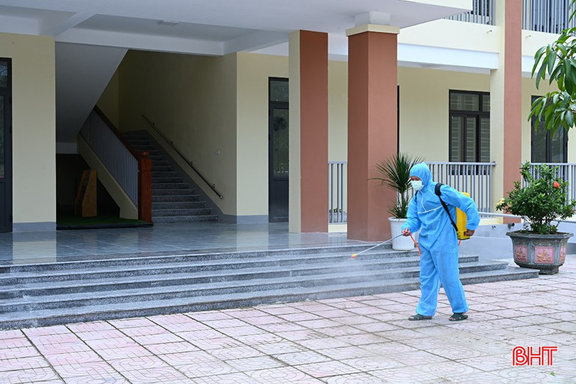 Huyện Hương Khê chỉ đạo ngành y tế khẩn trương triển khai các các biện pháp phòng, chống dịch sốt phát ban theo quy định của Bộ Y tế. 3-2177.jpg