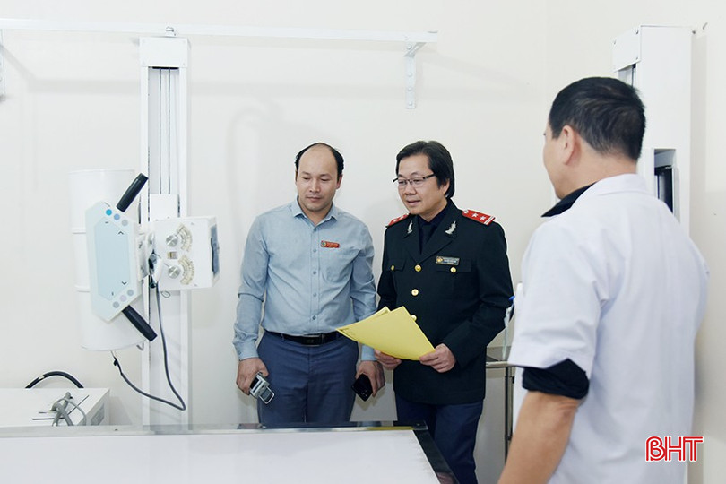 Năm 2024, Sở KH&CN đã phối hợp tiến hành kiểm tra tại 13 tổ chức, cá nhân có quản lý và sử dụng thiết bị X-quang y tế và phương tiện đo nhóm 2. bqbht_br_1-608.jpg