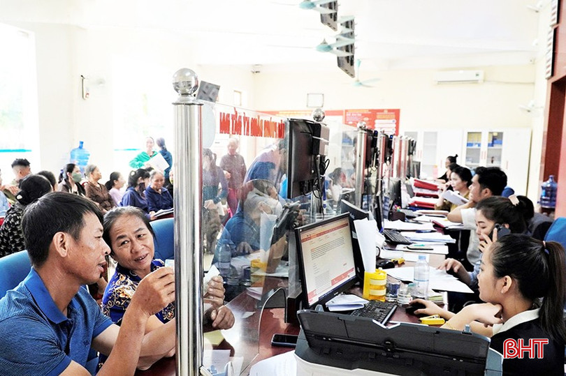 Các địa phương cũng tính toán phương án tối ưu nhằm bảo đảm thông suốt công việc với bộ máy cũ, tránh gây phiền phức cho người dân và doanh nghiệp. bqbht_br_1.jpg