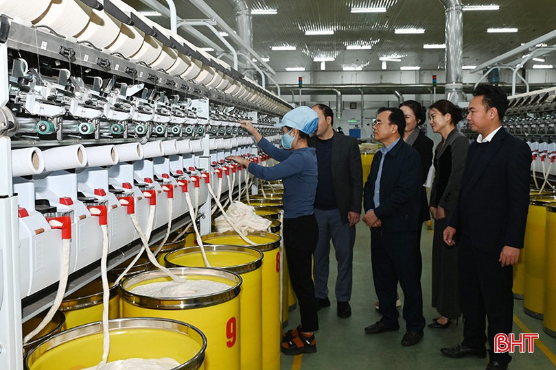 Giá trị tài sản cố định và đầu tư tài chính dài hạn của các doanh nghiệp đang hoạt động là một trong những chỉ số thành phần của Hà Tĩnh được được xếp vị trí đứng đầu cả nước. bqbht_br_1-8284.jpg