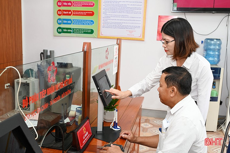 Người dân, doanh nghiệp Hà Tĩnh bắt đầu được hưởng lợi từ những giá trị của CĐS và dần trở thành nhân tố tích cực tham gia vào quá trình này. bqbht_br_1.jpg