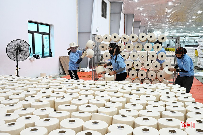 Công ty cổ phần Sợi Nghệ Tĩnh đầu tư hơn 400 tỷ đồng để chuyển giao công nghệ, đầu tư dây chuyền máy móc, thiết bị mới. bqbht_br_1-1618.jpg