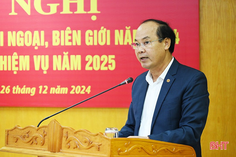 Phó Giám đốc Sở Công thương Dương Thanh Hòa tham luận tại hội nghị. bqbht_br_2.jpg