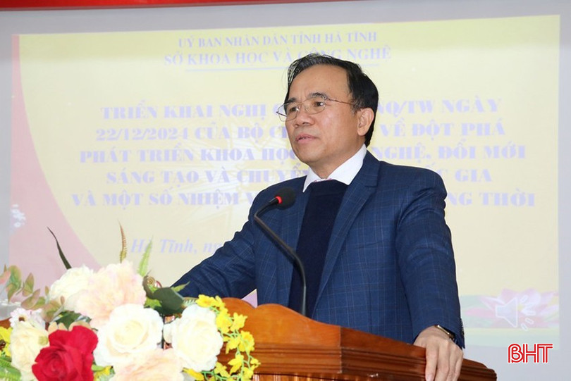Giám đốc Sở KH&CN Bùi Quang Hoàn quán triệt các nội dung Nghị quyết 57-NQ/TW. bqbht_br_1.jpg