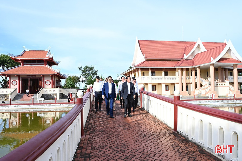 Khu lưu niệm Chủ tịch Hồ Chí Minh ở bản Xiêng Vang là nơi ghi dấu hoạt động của Chủ tịch Hồ Chí Minh và mối quan hệ đặc biệt Việt Nam-Lào. 1-2411-8325.jpg