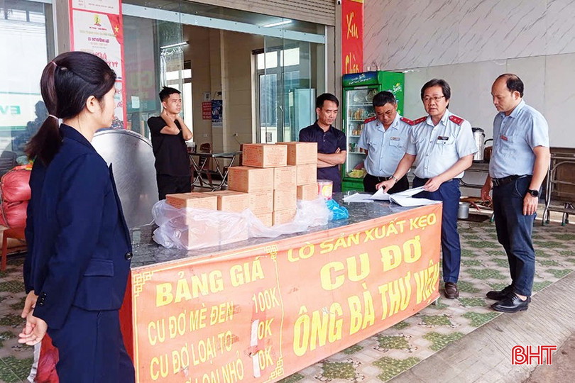Nhiều cơ sở trên địa bàn tỉnh có hành vi xâm phạm quyền đối với nhãn hiệu “Cu đơ ông bà Thư Viện”. 2-4589.jpg