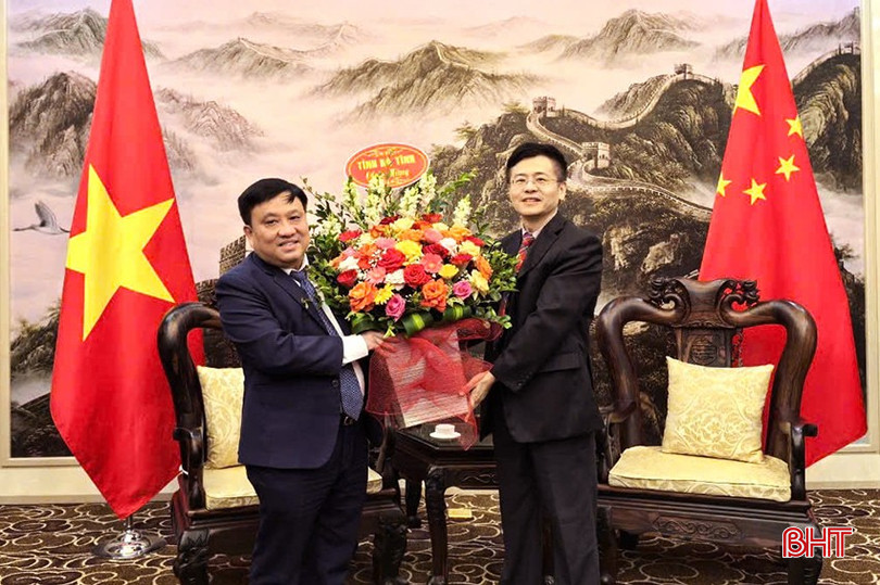 Chúc mừng Đại sứ quán Trung Quốc tại Việt Nam. bqbht_br_5.jpg