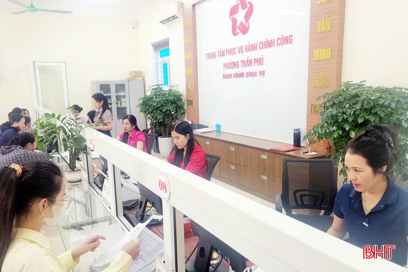Từ khi vận hành bộ máy chính quyền địa phương 2 cấp, UBND tỉnh đã ủy quyền cho cấp xã thực hiện điều động, chuyển công tác, biệt phái công chức, viên chức thuộc phạm vi quản lý. bqbht_br_3.jpg