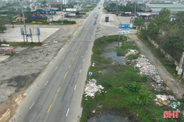 Tuyến tránh thành phố Hà Tĩnh cũ thành điểm tập kết rác thải