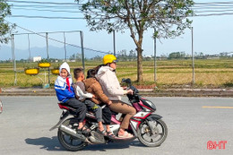 Chở trẻ em thế nào cho đúng cách?