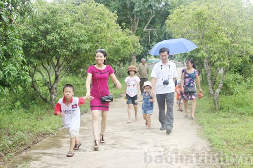 Có thời gian thì bạn nên bách bộ để tự khám phá...