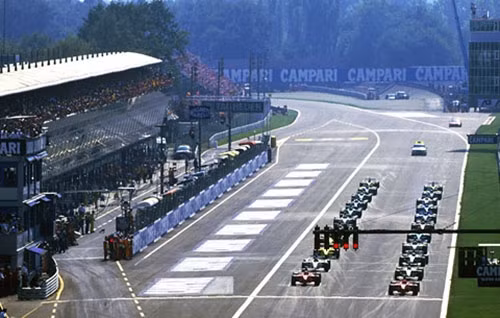 Đoạn đường thẳng chính trên đường đua Monza. Ảnh: Formula 1.