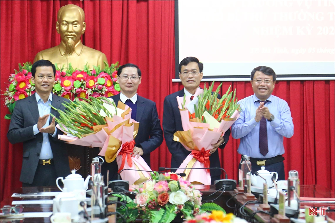 Công bố quyết định chuẩn y Phó Bí thư Thường trực Thành ủy Hà Tĩnh