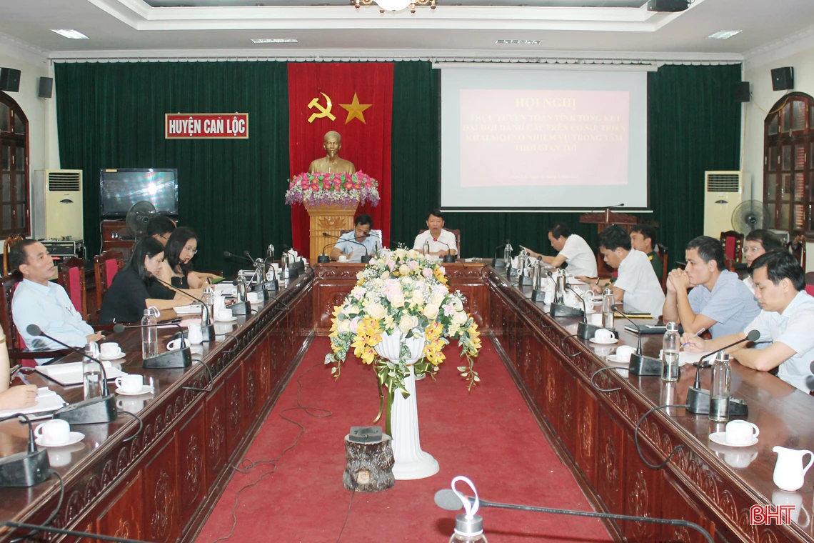 Hà Tĩnh phát động 50 ngày thi đua cao điểm chào mừng Đại hội Đảng bộ tỉnh lần thứ XIX