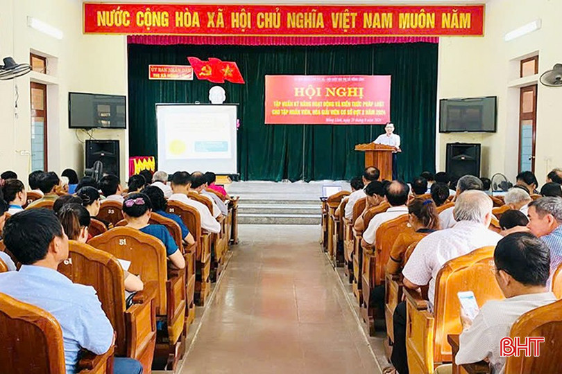 200 hoà giải viên TX Hồng Lĩnh tham gia tập huấn kỹ năng và kiến thức pháp luật về hòa giải ở cơ sở. T2.jpg